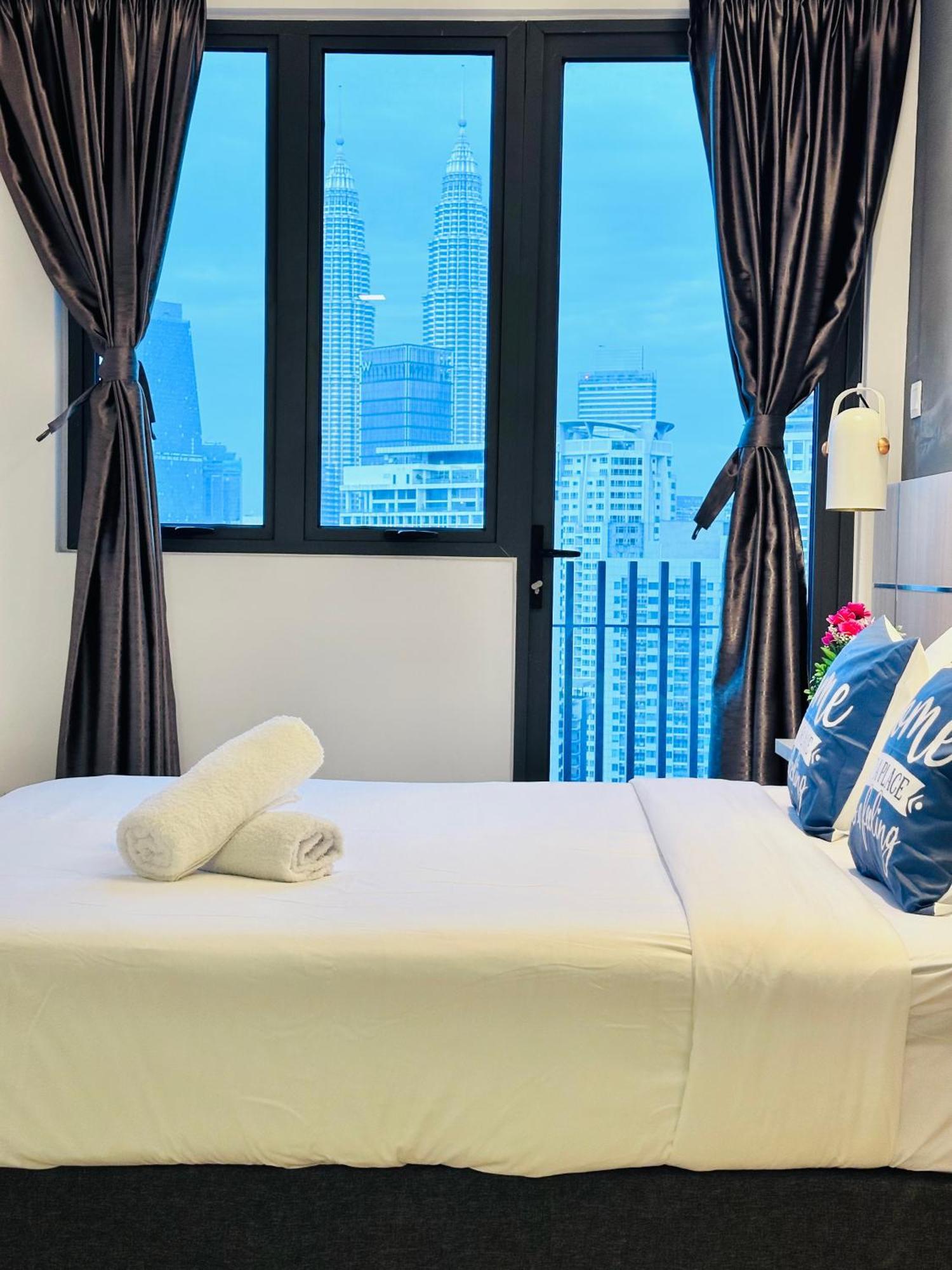 The Luxe Infinitum Klcc By Kl Malaysia